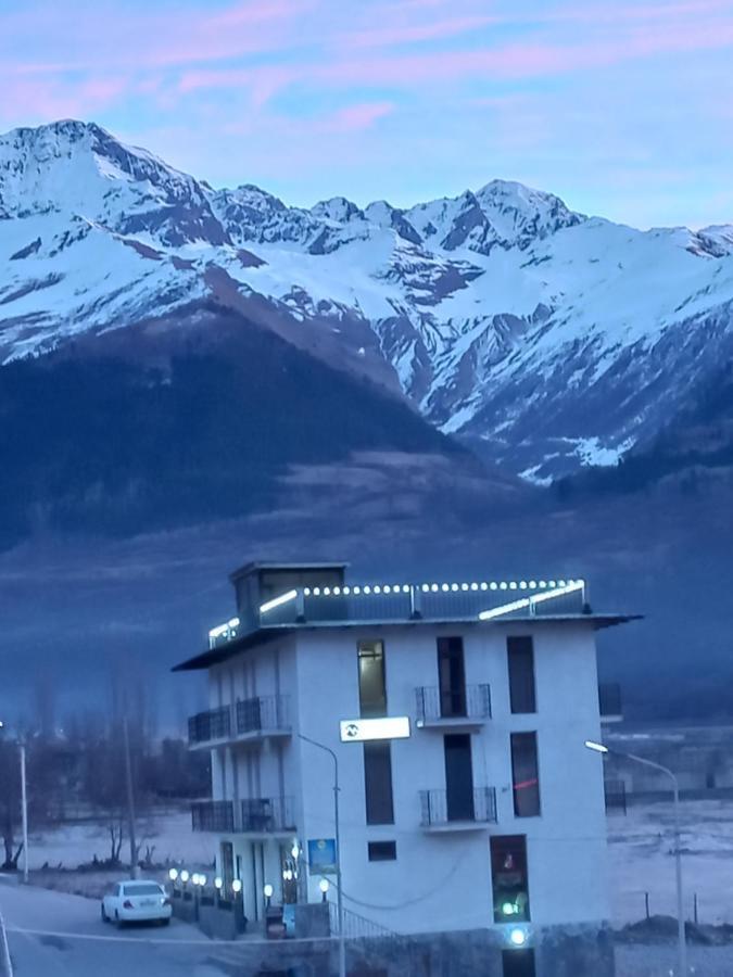 Tetne Qor Guesthouse 메스티아 외부 사진